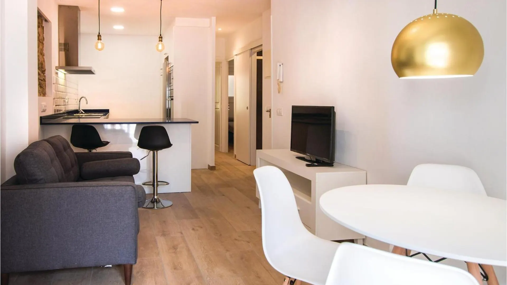 Amazing Apartment In Blanes With Kitchen